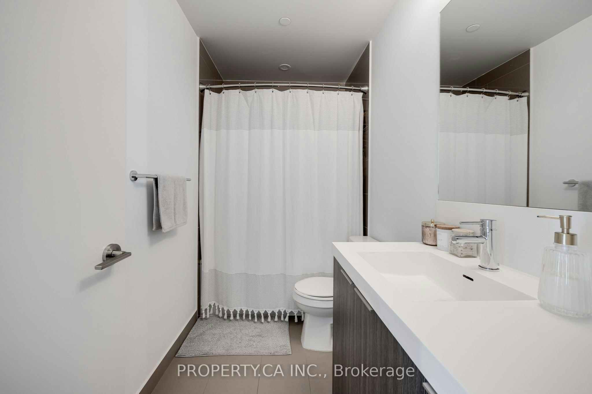 505E-34 Tubman Avenue, Toronto, ON, M5A 0R2 - 18