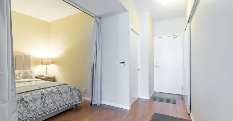 204-832 Bay Street, Toronto, ON, M5S 1Z6 - 14