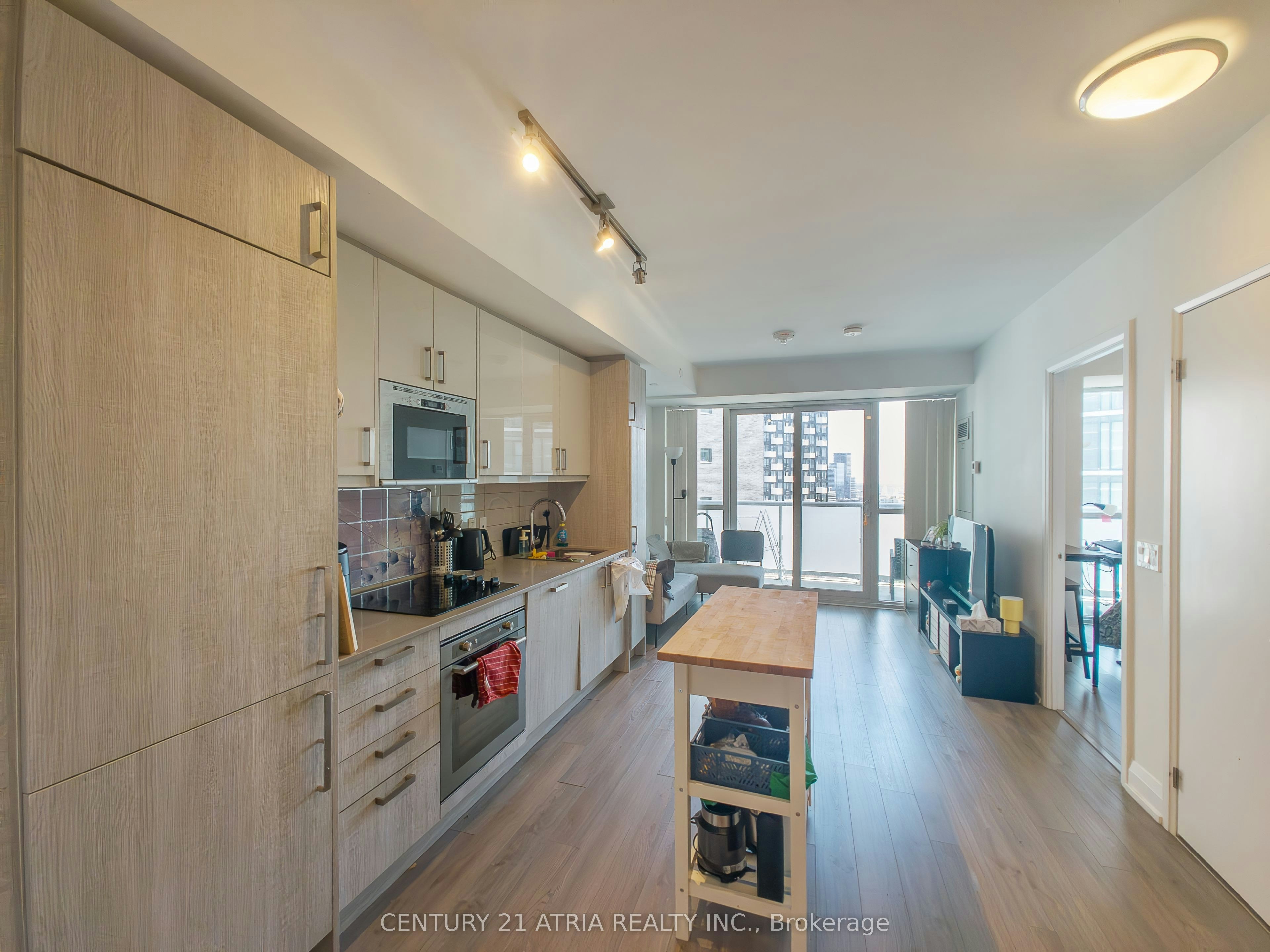 2403-77 Mutual Street, Toronto, ON, M5B 0B9 - 5