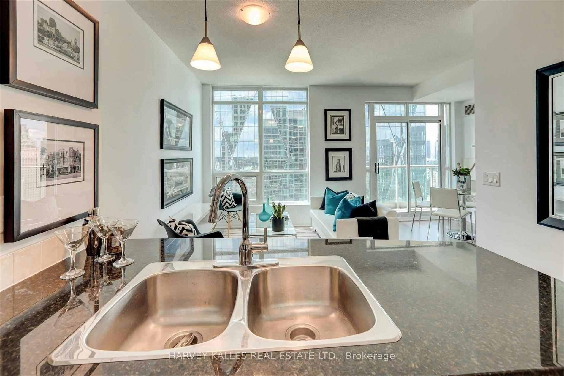 3312-18 Yonge Street, Toronto, ON, M5E 1Z8 - 14