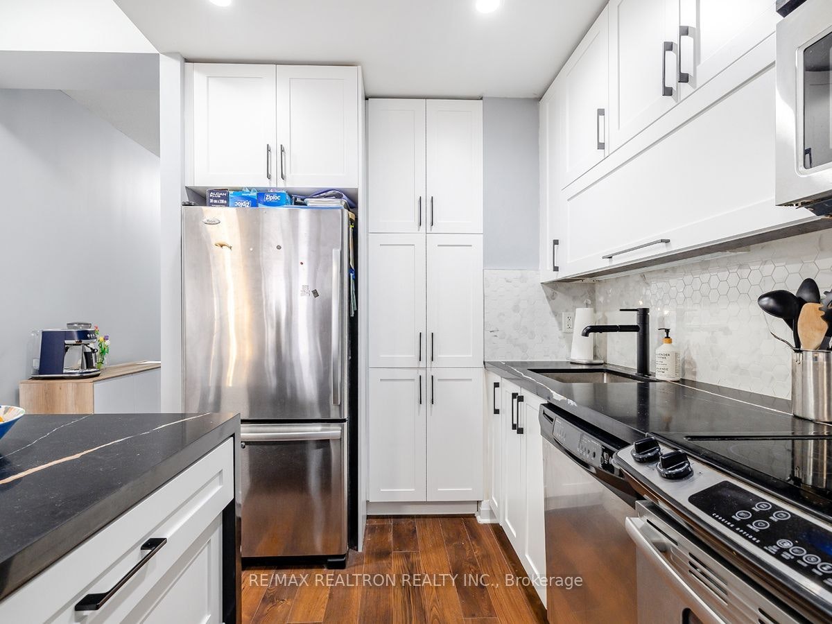 1115-100 Harrison Garden Boulevard, Toronto, ON, M2N 0C2 - 11