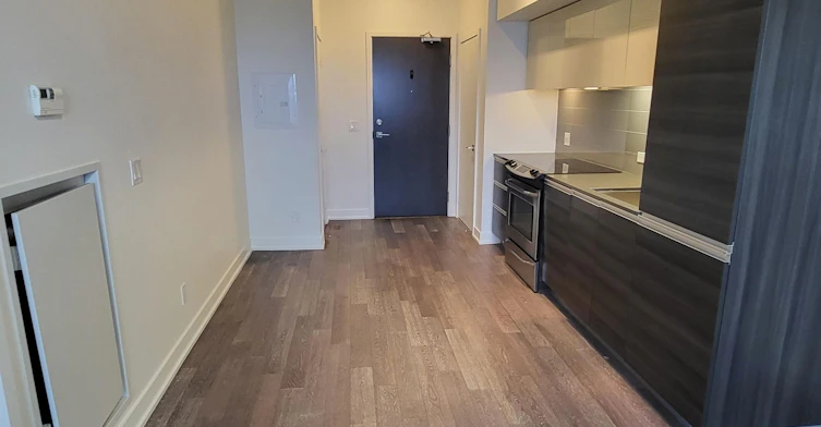 1805-20 Minowan Miikan Lane, Toronto, ON, M6J 0E5 - 4