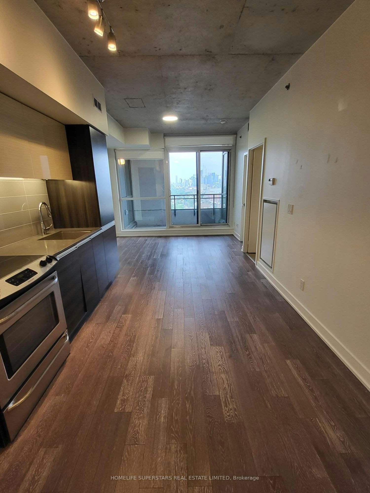 1805-20 Minowan Miikan Lane, Toronto, ON, M6J 0E5 - 3