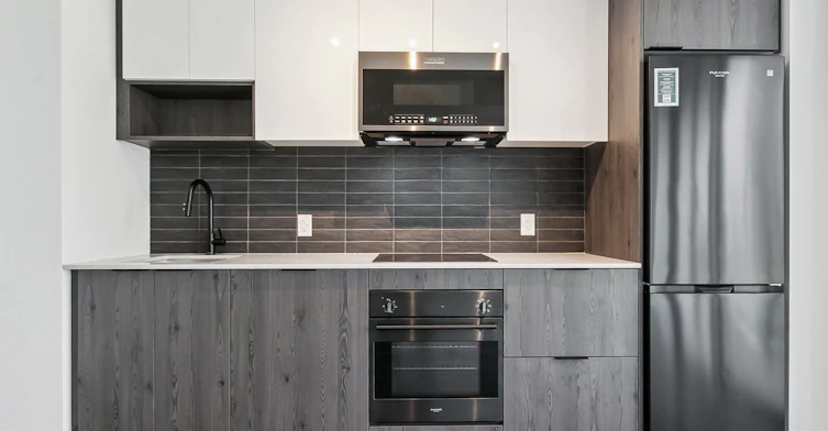 722-5 Defries Street, Toronto, ON, M5A 0W7 - 7