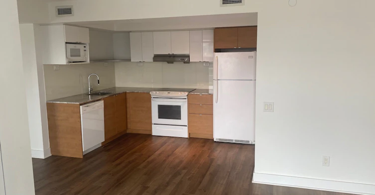 1007-72 Esther Shiner Boulevard, Toronto, ON, M2K 2X9 - 7