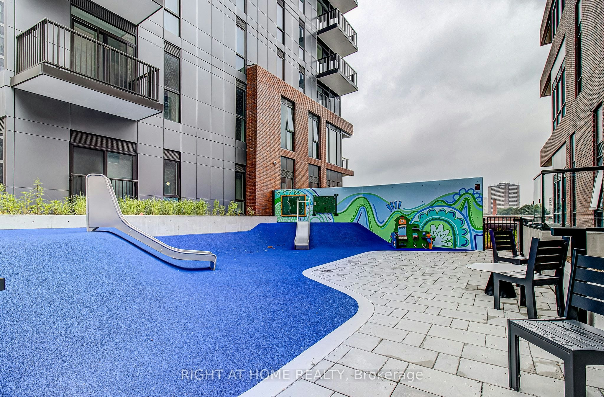 907-10 Oak Street, Toronto, ON, M5A 0Z1 - 16