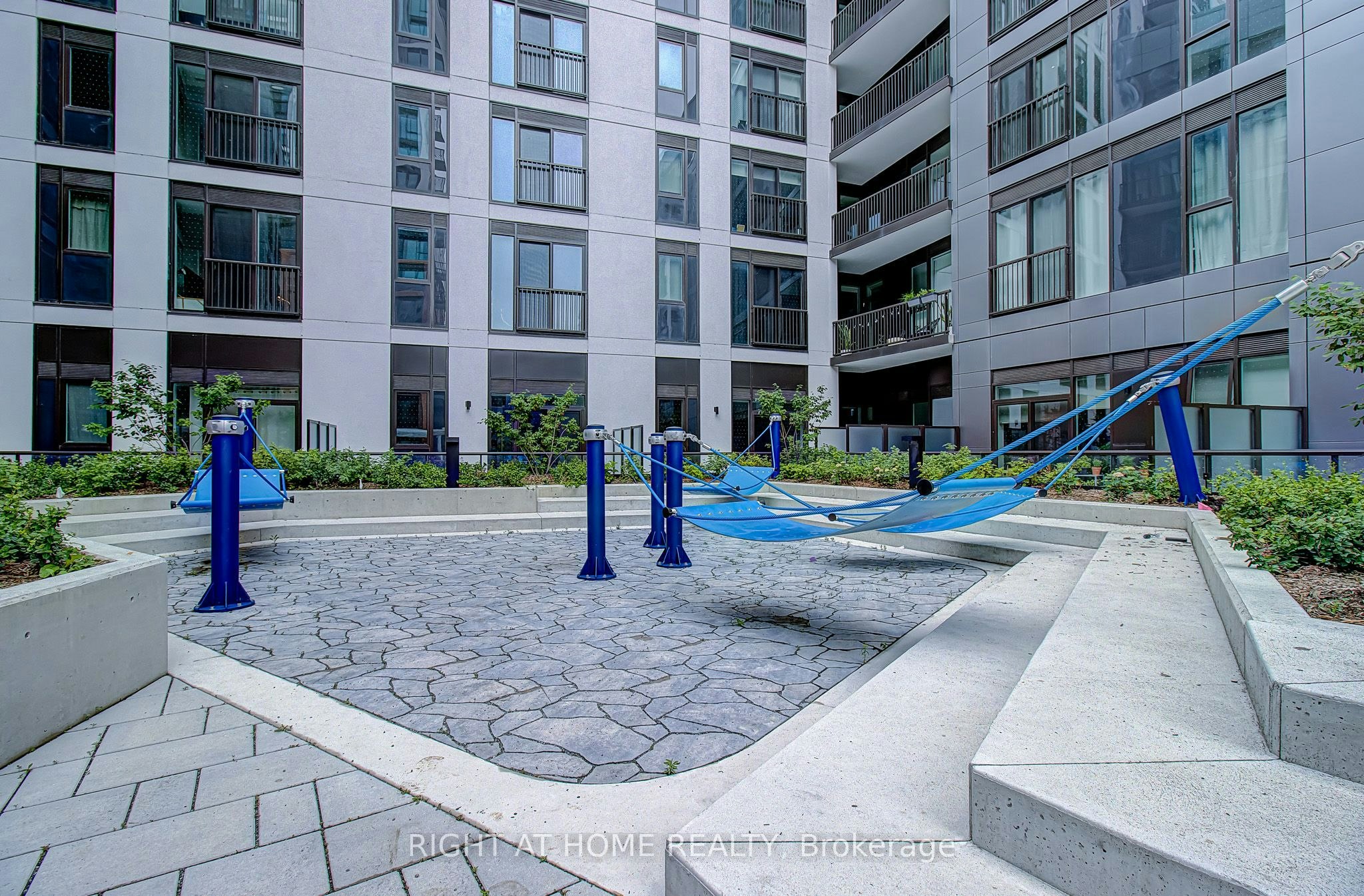 907-10 Oak Street, Toronto, ON, M5A 0Z1 - 18