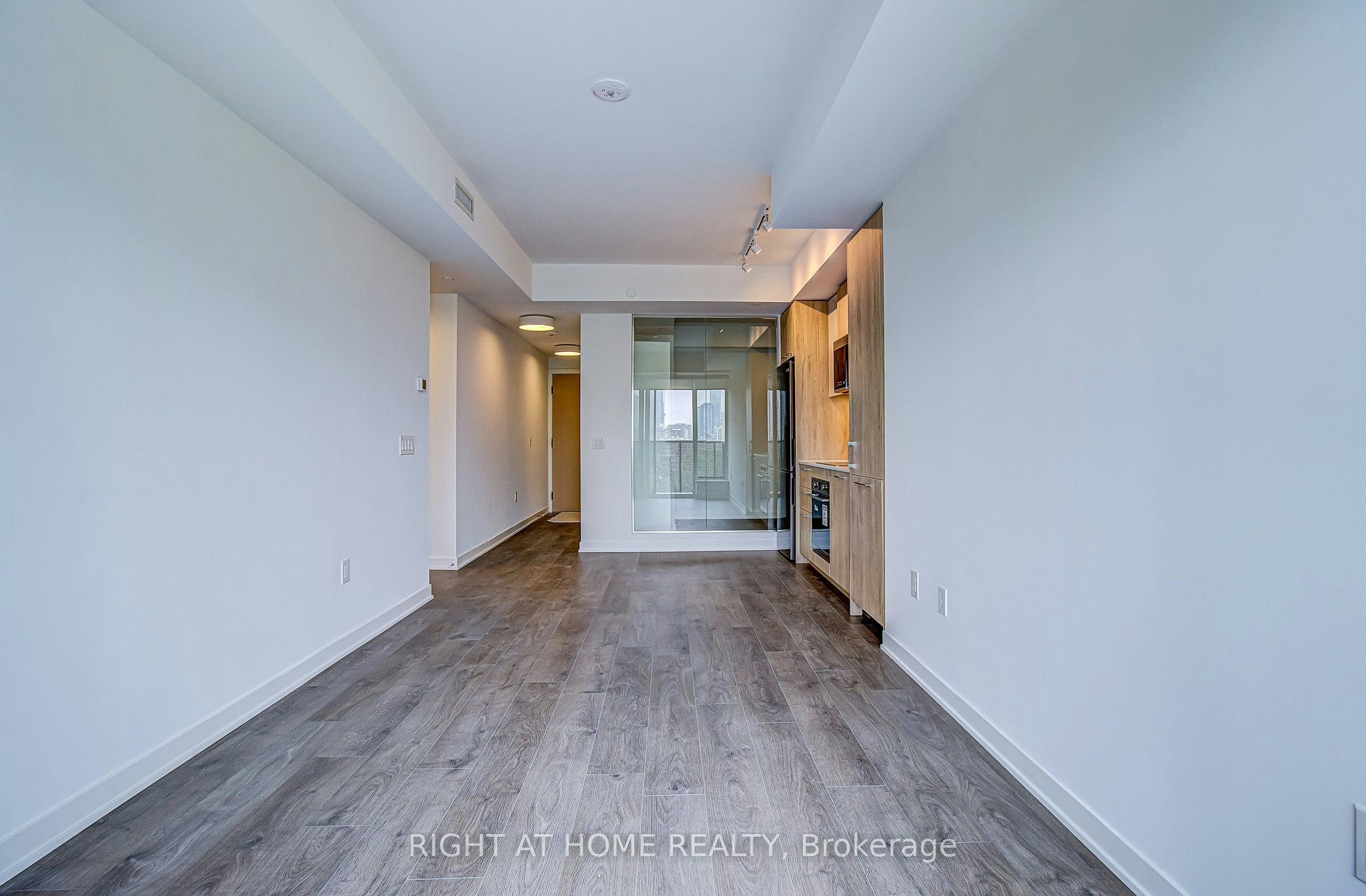907-10 Oak Street, Toronto, ON, M5A 0Z1 - 9