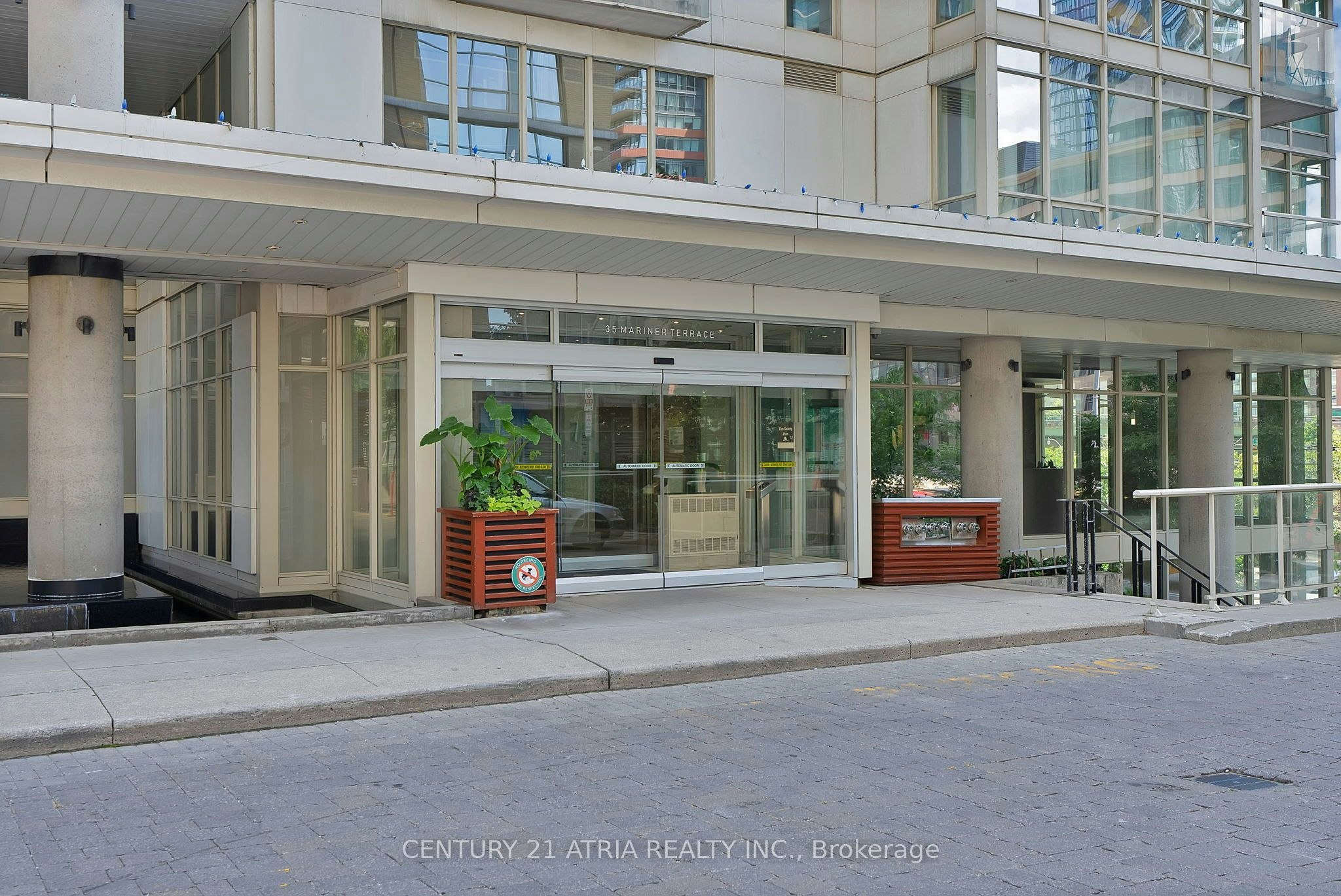 2702-35 Mariner Terrace, Toronto, ON, M5V 3V9 - 10
