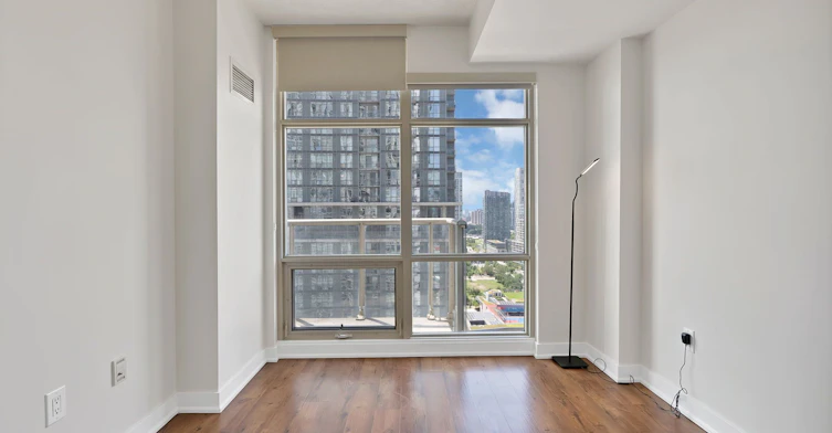 2702-35 Mariner Terrace, Toronto, ON, M5V 3V9 - 2