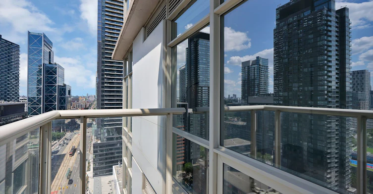 2702-35 Mariner Terrace, Toronto, ON, M5V 3V9 - 17