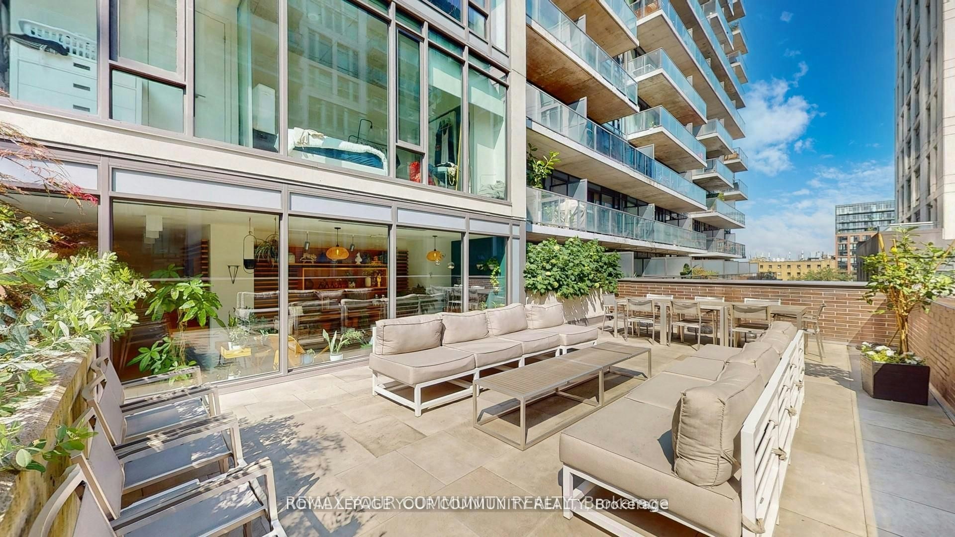 314-111 Bathurst Street, Toronto, ON, M5V 0M9 - 32