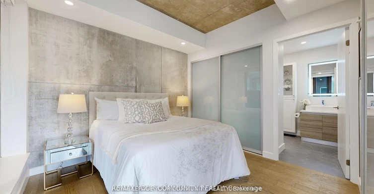 314-111 Bathurst Street, Toronto, ON, M5V 0M9 - 11