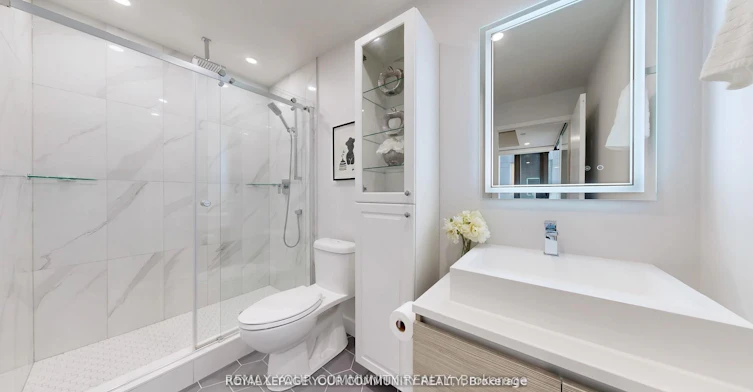 314-111 Bathurst Street, Toronto, ON, M5V 0M9 - 15