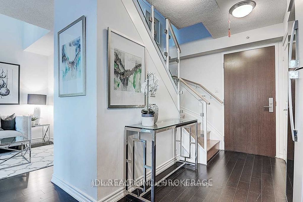 1112-386 Yonge Street, Toronto, ON, M5B 0A5 - 9