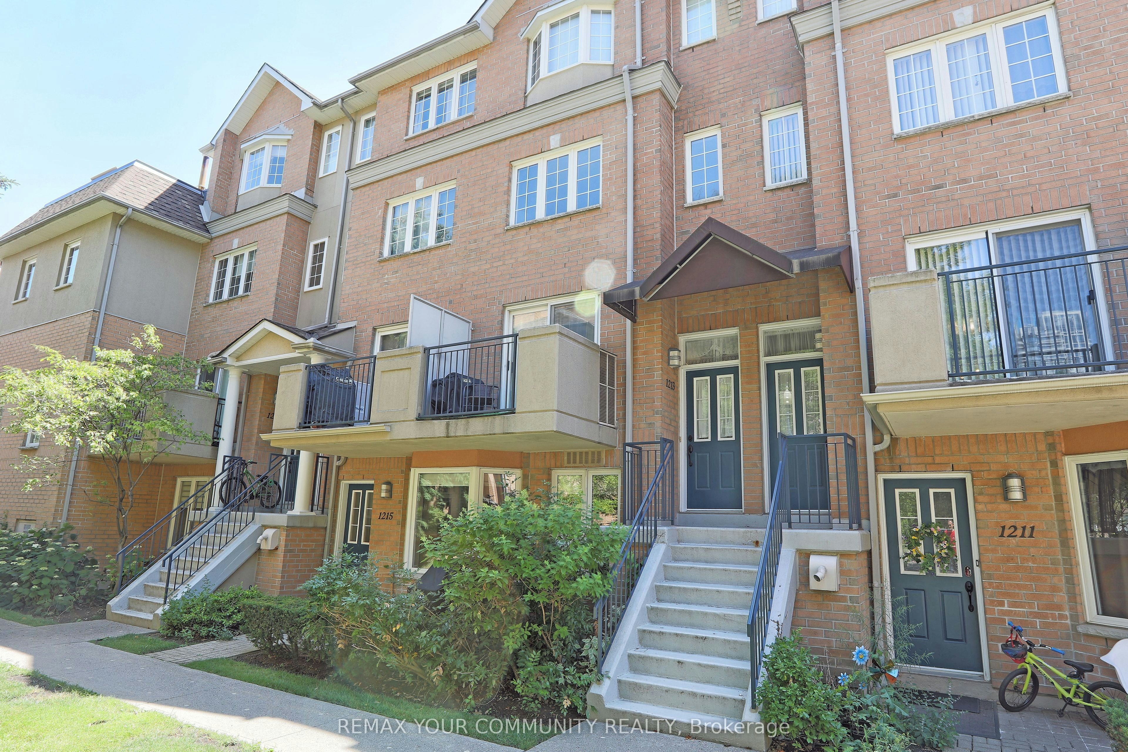 1213-28 Sommerset Way, Toronto, ON, M2N 6W7