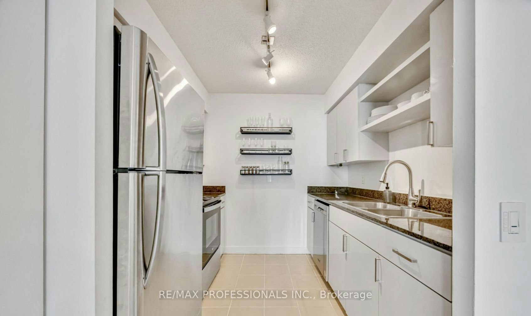 802-361 Front Street W, Toronto, ON, M5V 3R5 - 8