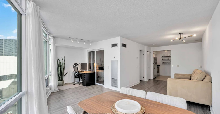 802-361 Front Street W, Toronto, ON, M5V 3R5 - 2