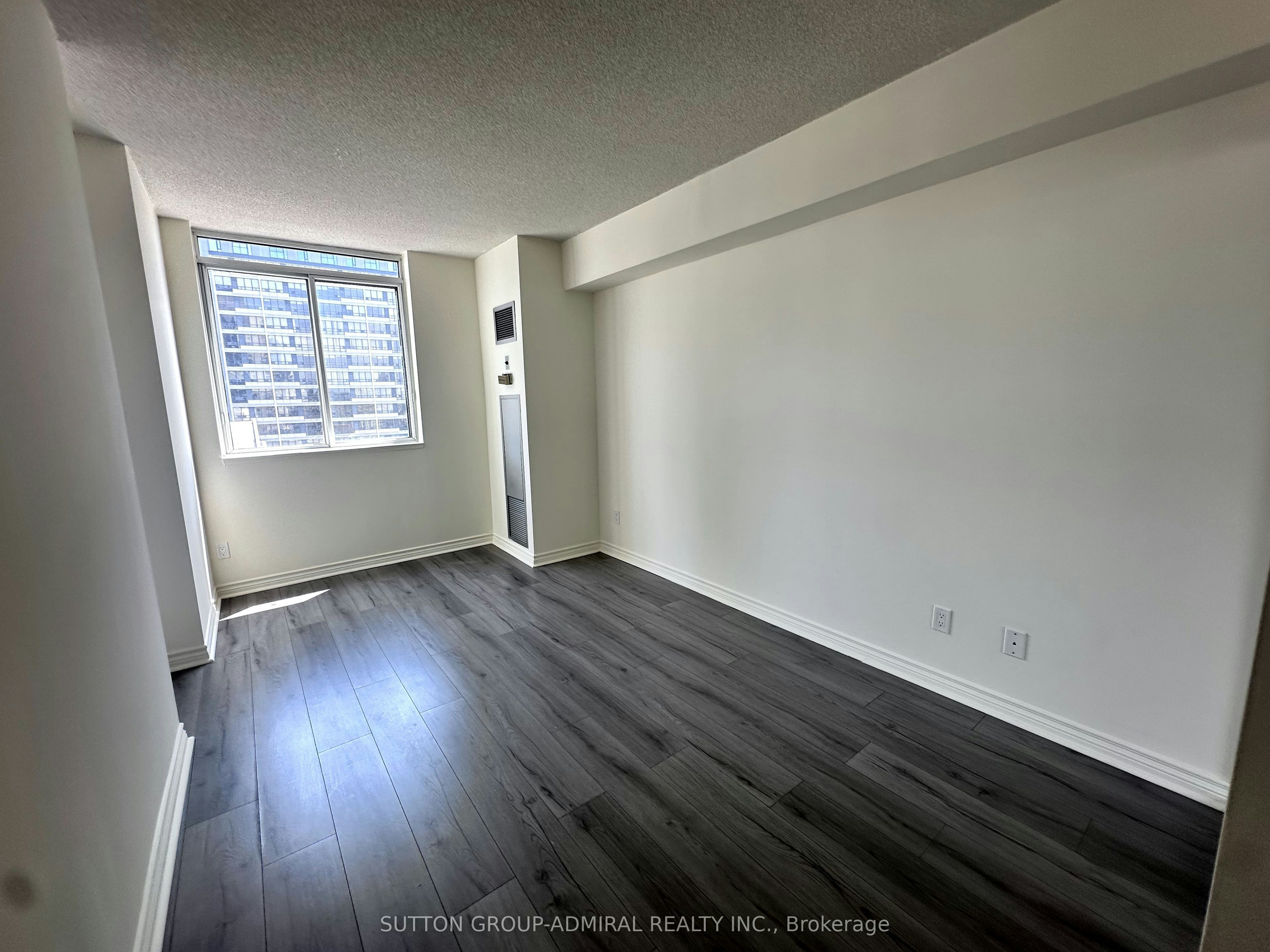 2103-736 Bay Street, Toronto, ON, M5G 2M4 - 15