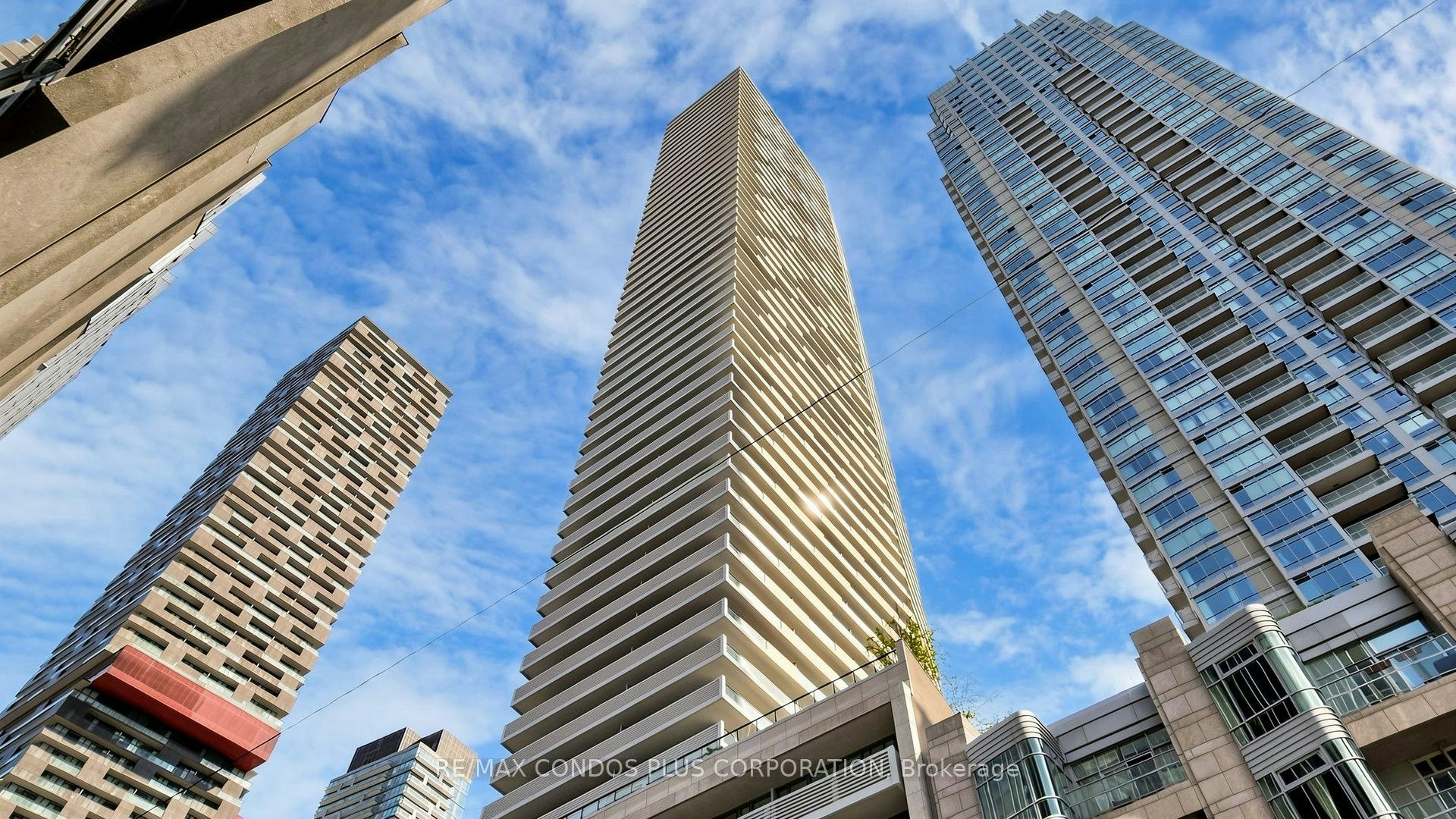 506-2221 Yonge Street, Toronto, ON, M4S 0B8