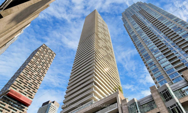 506-2221 Yonge Street