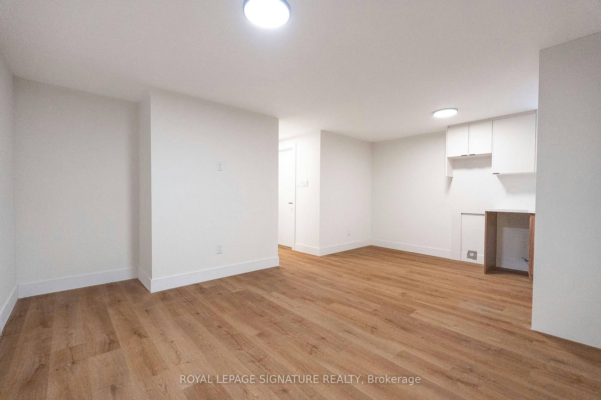 1-7 Earnscliffe Road, Toronto, ON, M6E 1J4 - 5