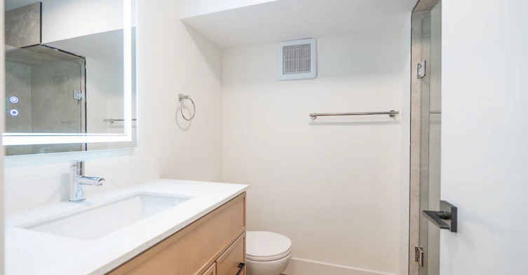 1-7 Earnscliffe Road, Toronto, ON, M6E 1J4 - 9