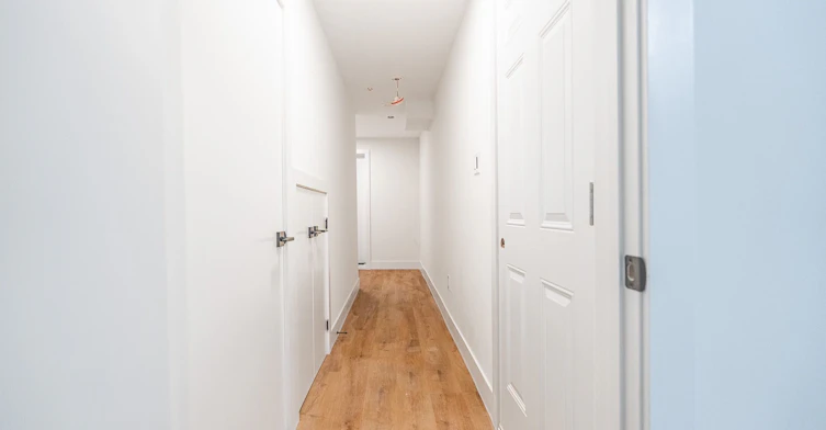 7-7 Earnscliffe Road, Toronto, ON, M6E 1J4 - 14