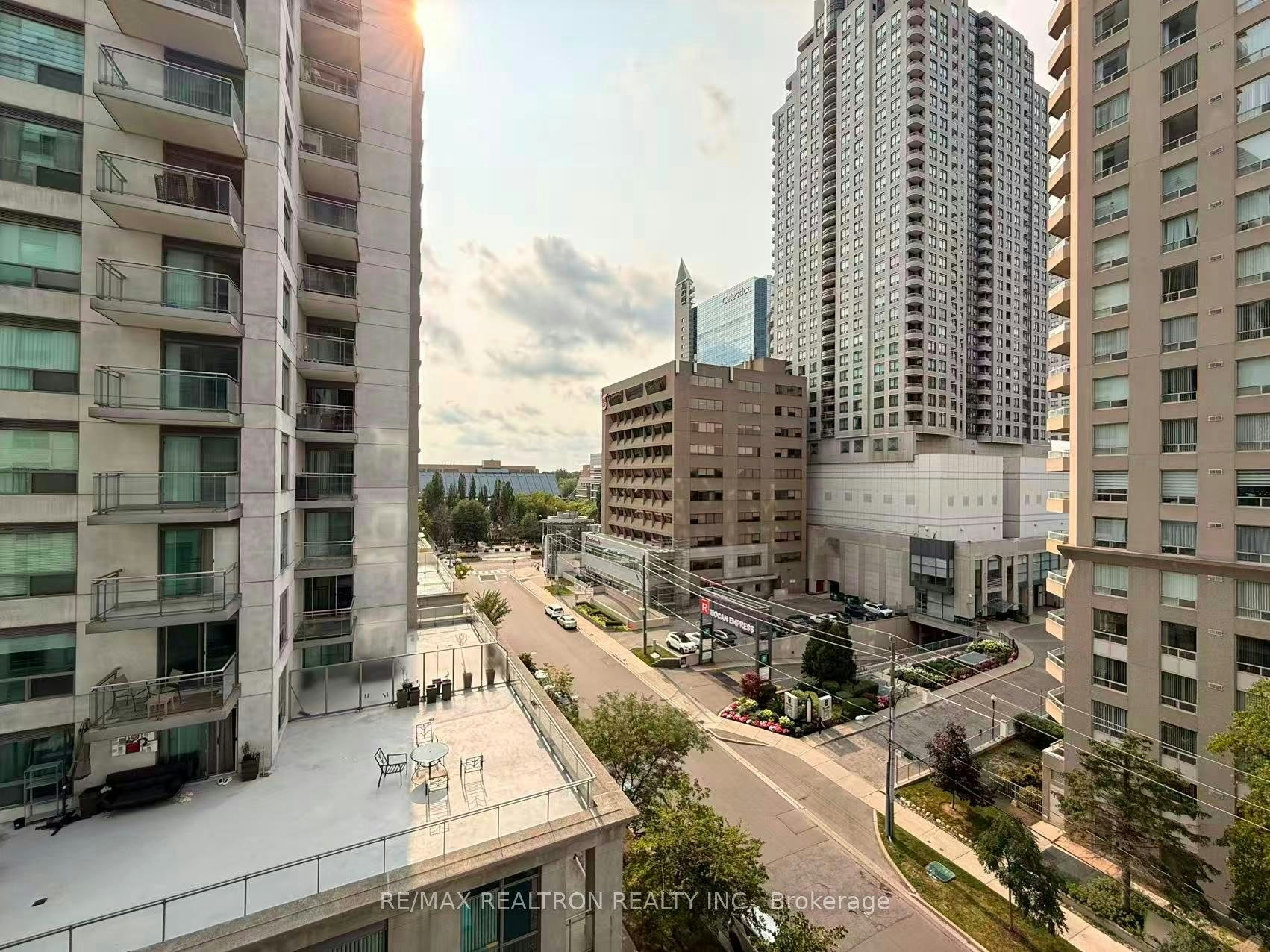 803-188 Doris Avenue, Toronto, ON, M2N 6Z5 - 25
