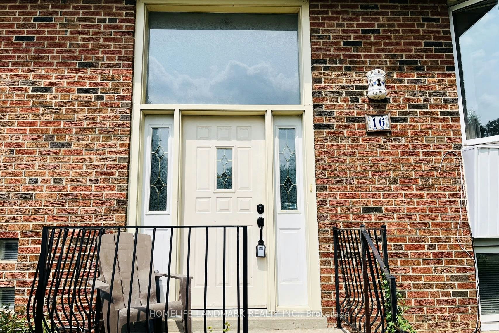 Main-16 Lochinvar Crescent, Toronto, ON, M3A 3K1 - 3