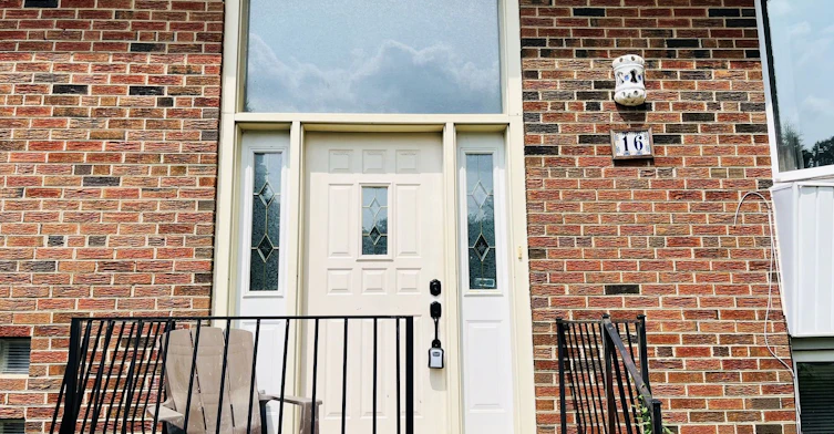 Main-16 Lochinvar Crescent, Toronto, ON, M3A 3K1 - 3