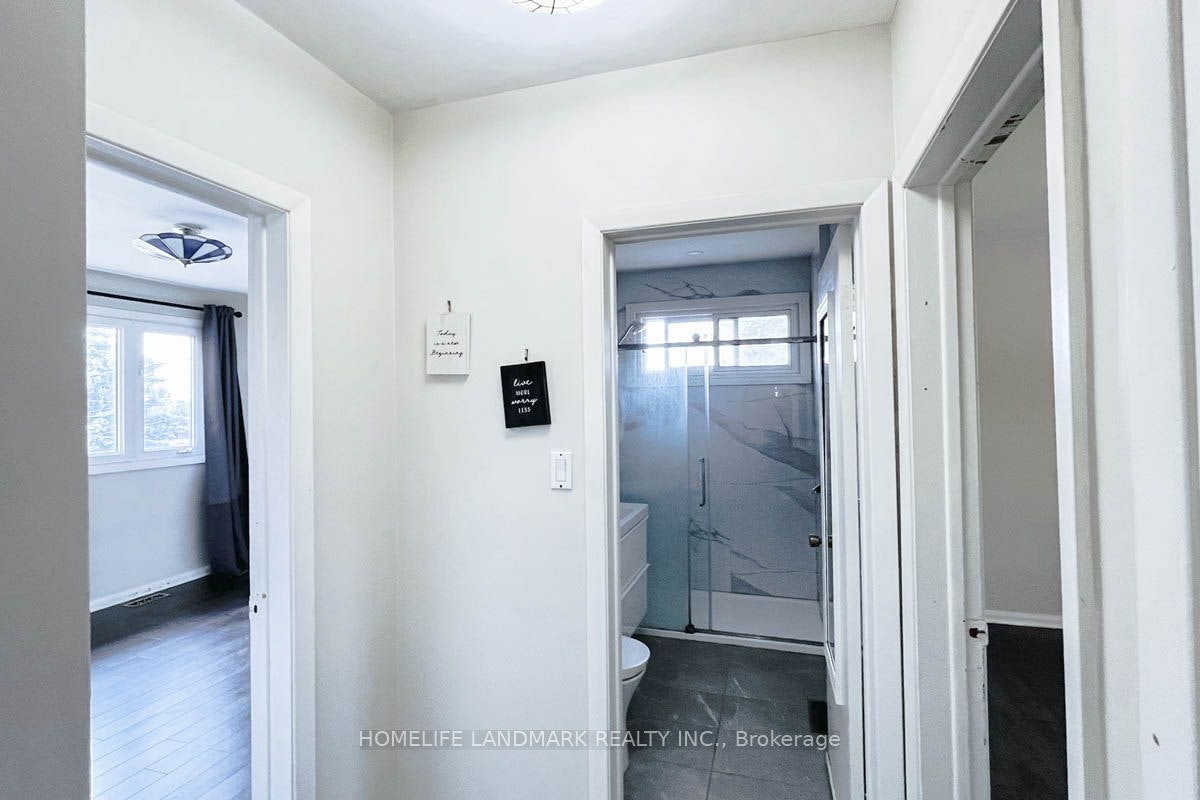 Main-16 Lochinvar Crescent, Toronto, ON, M3A 3K1 - 19