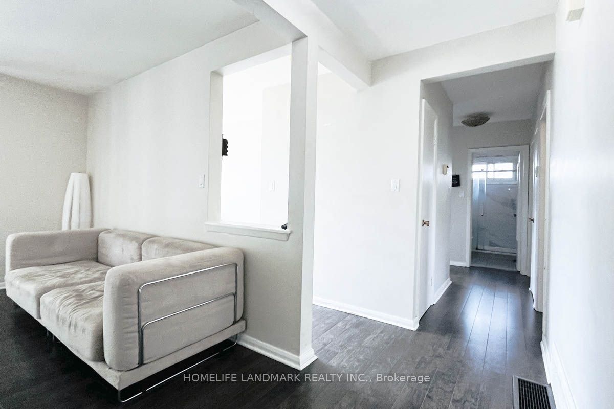 Main-16 Lochinvar Crescent, Toronto, ON, M3A 3K1 - 18