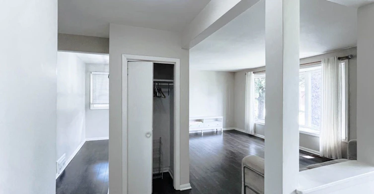 Main-16 Lochinvar Crescent, Toronto, ON, M3A 3K1 - 5