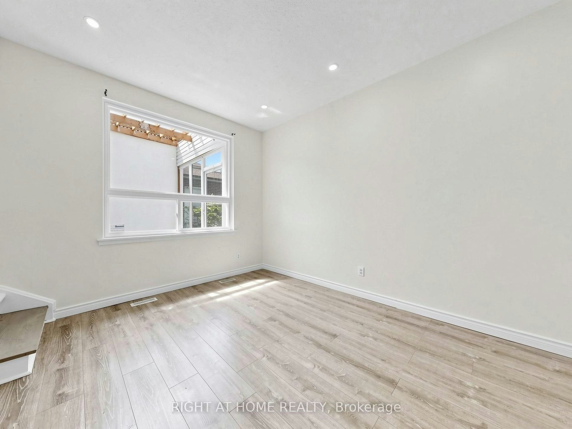 (MAIN)-148 Sexton Crescent, Toronto, ON, M2H 2L6 - 12