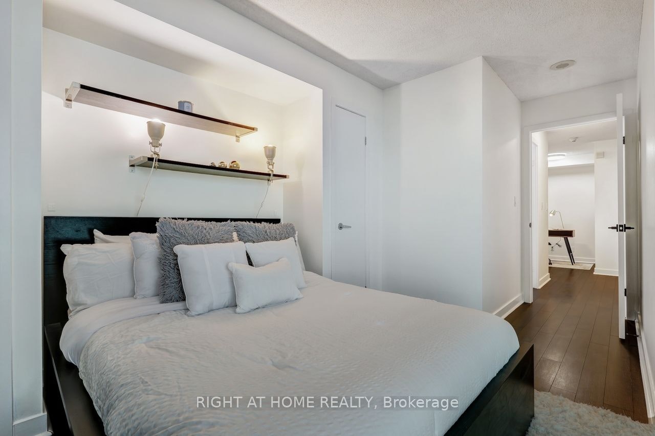 2316-81 Navy Wharf Court, Toronto, ON, M5V 3S2 - 27