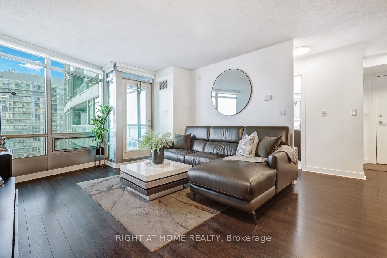 2316-81 Navy Wharf Court, Toronto, ON, M5V 3S2 - 19