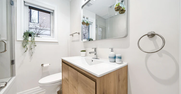 MAIN FLOOR-71 Centre Avenue, Toronto, ON, M2M 2L4 - 20