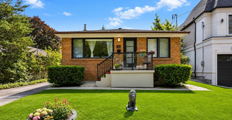 MAIN FLOOR-71 Centre Avenue, Toronto, ON, M2M 2L4 - 2