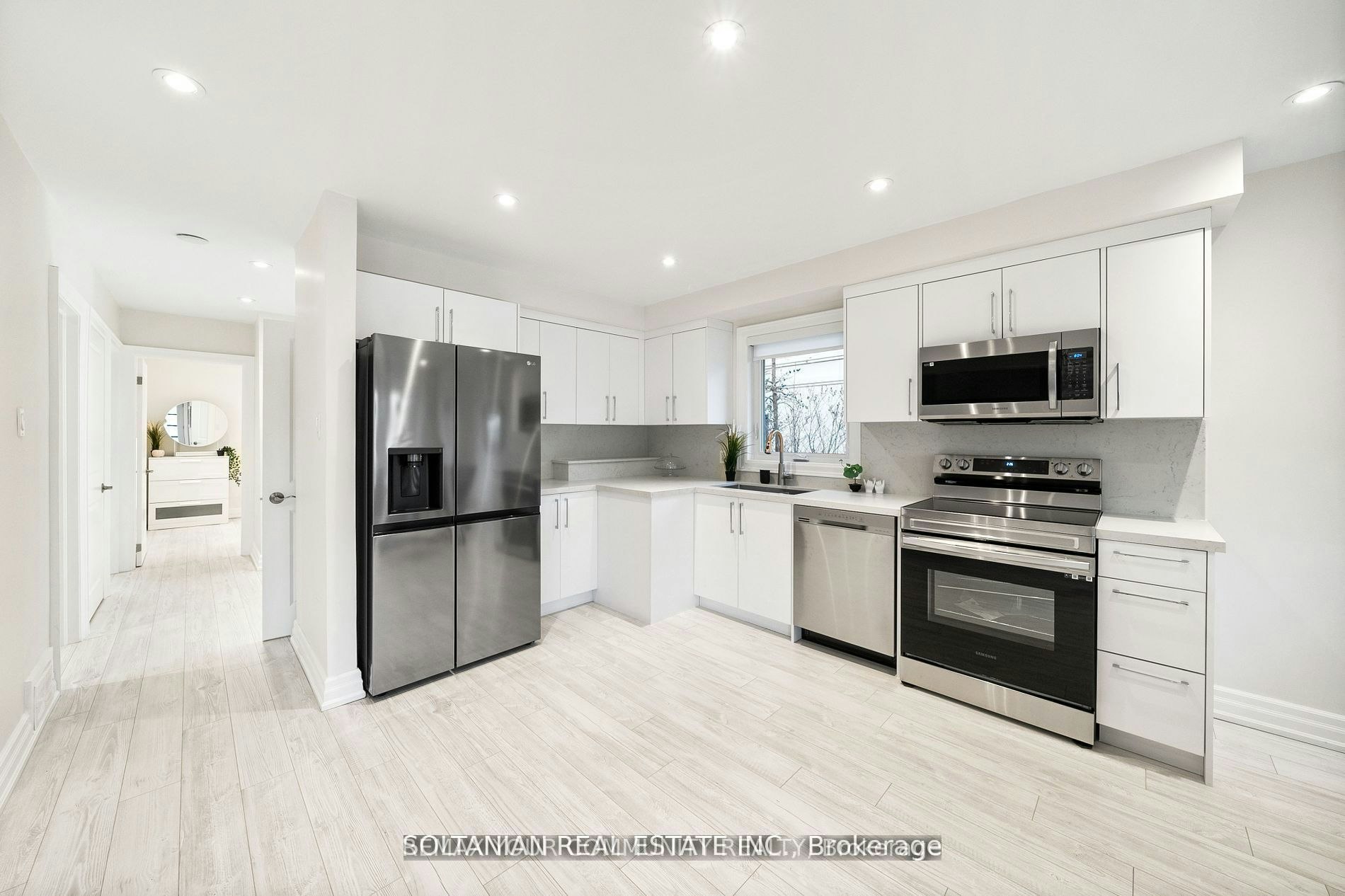 MAIN FLOOR-71 Centre Avenue, Toronto, ON, M2M 2L4 - 9