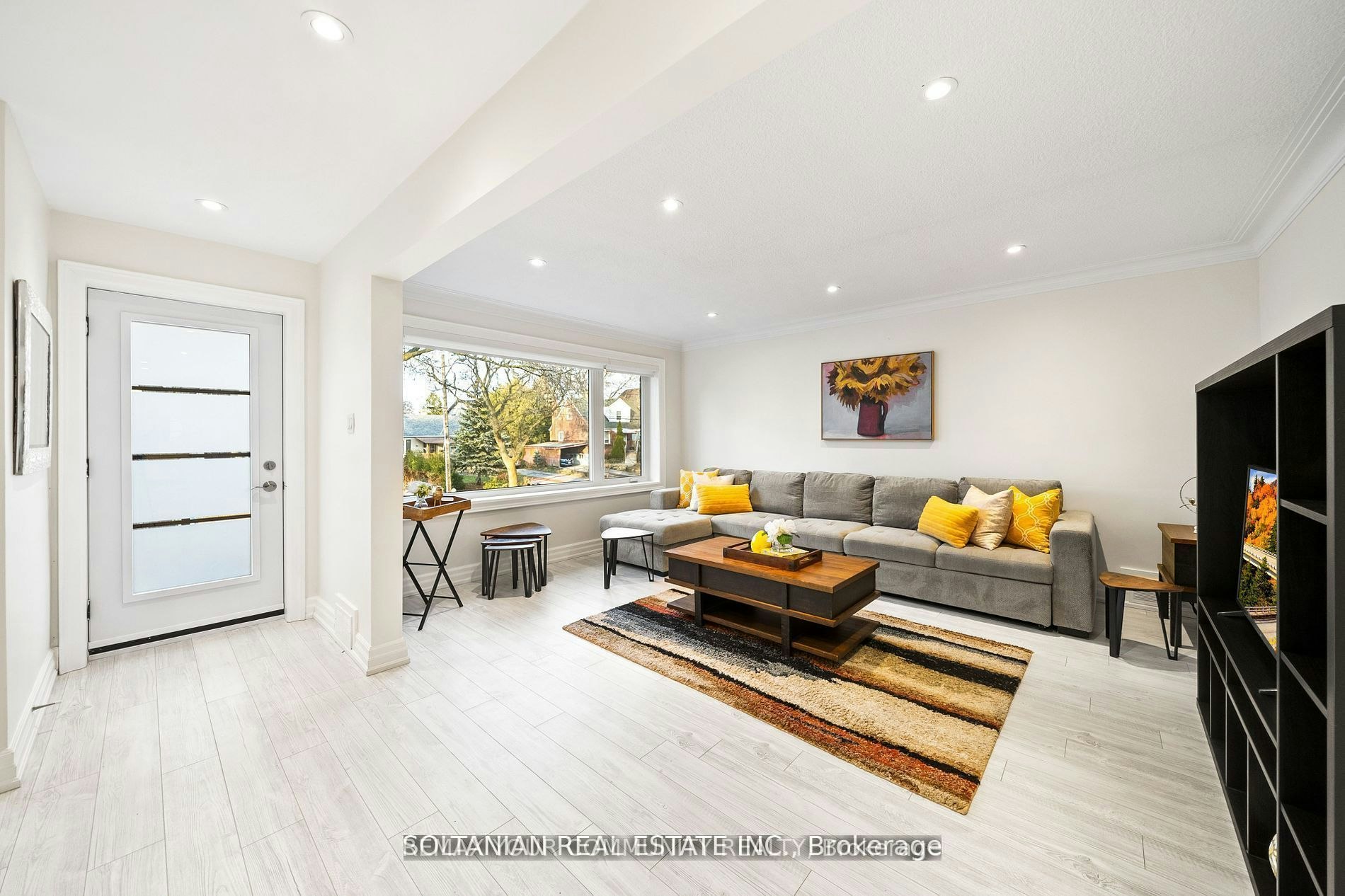 MAIN FLOOR-71 Centre Avenue, Toronto, ON, M2M 2L4 - 6