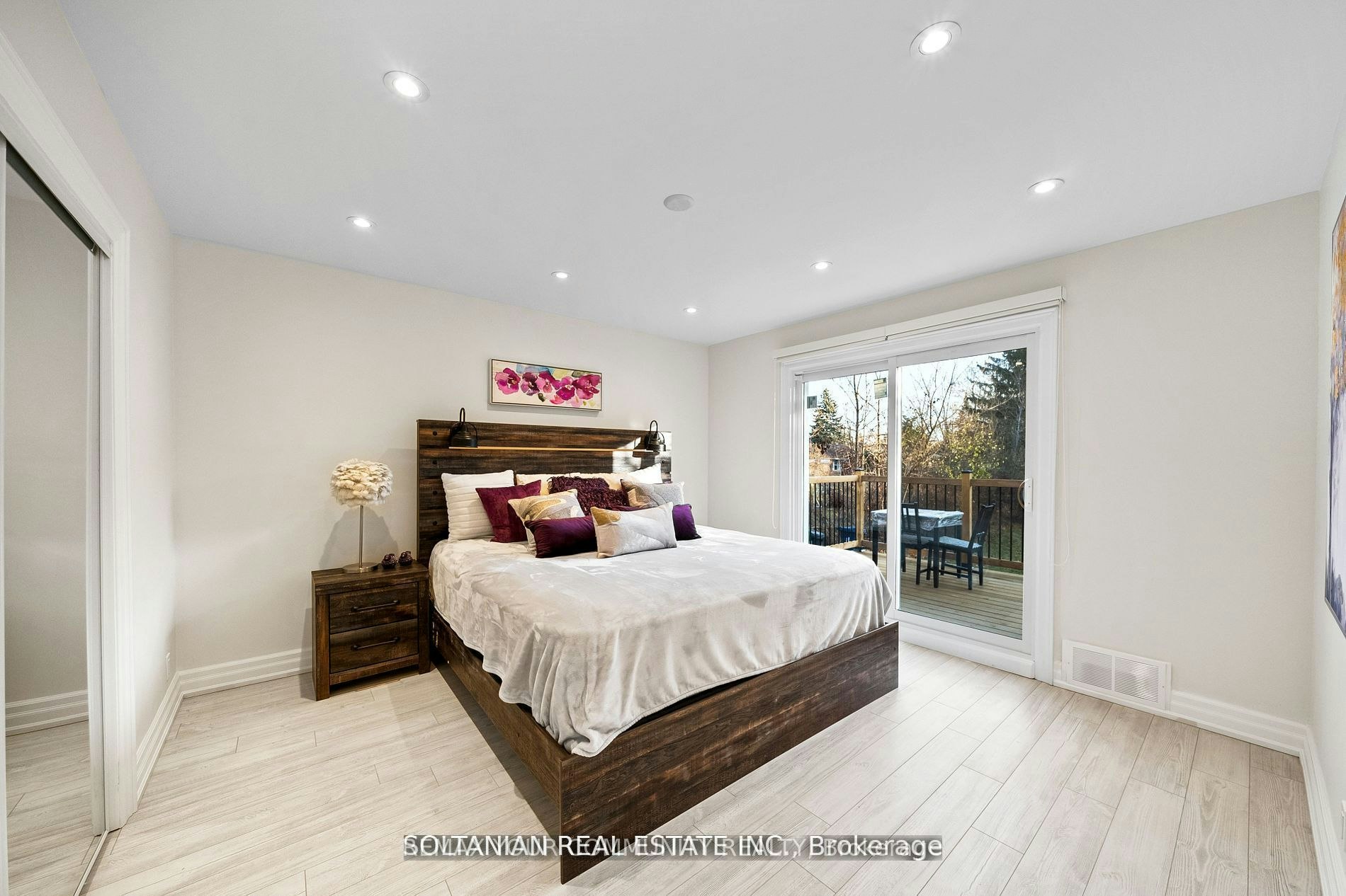 MAIN FLOOR-71 Centre Avenue, Toronto, ON, M2M 2L4 - 12