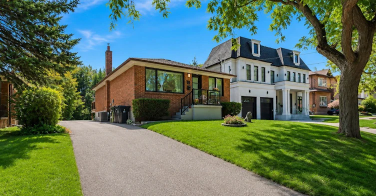 MAIN FLOOR-71 Centre Avenue, Toronto, ON, M2M 2L4