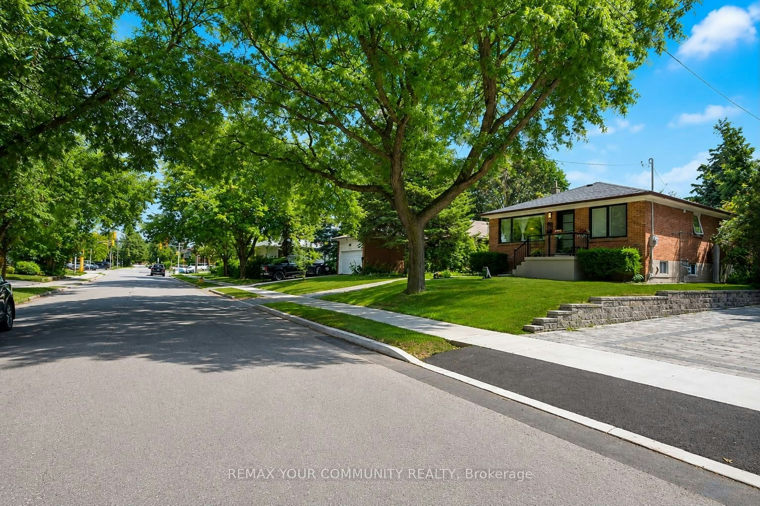 MAIN FLOOR-71 Centre Avenue, Toronto, ON, M2M 2L4 - 3