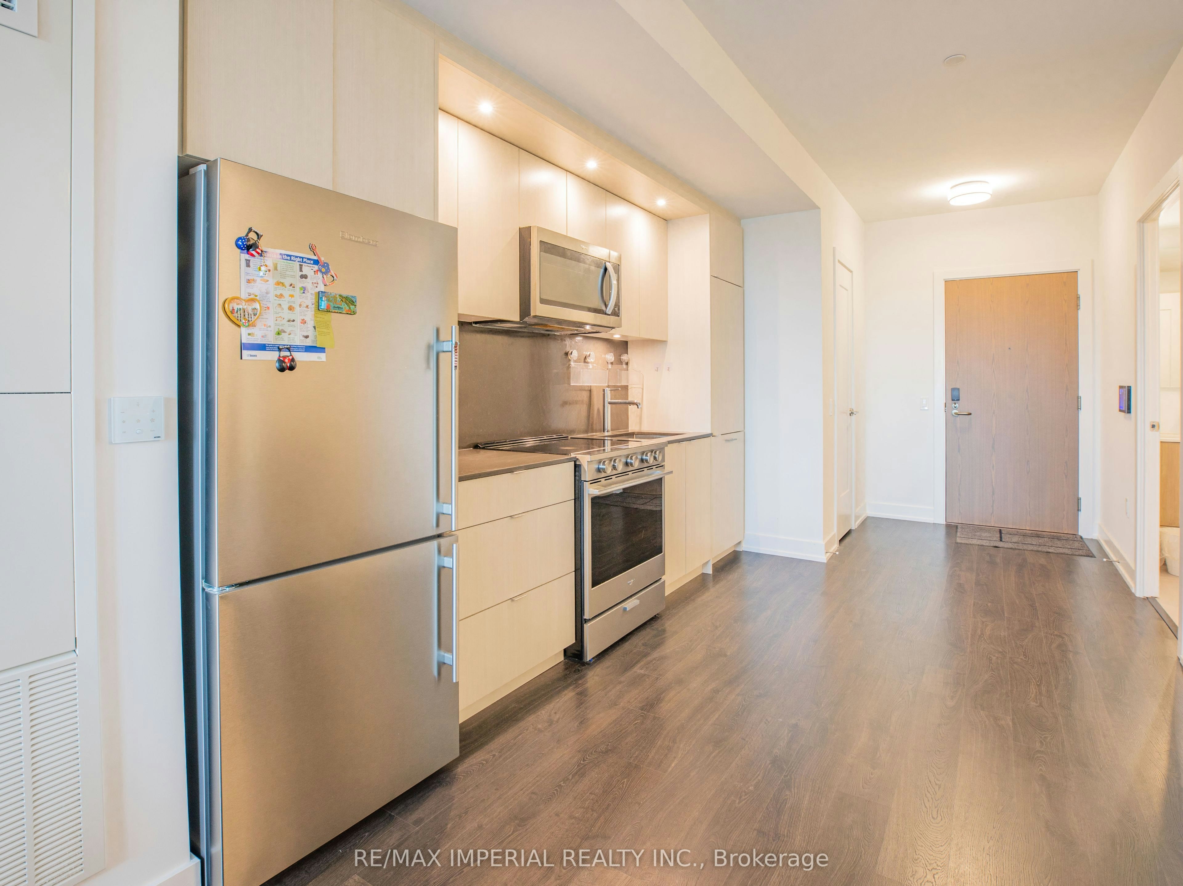 834-20 Inn ON The Park Drive, Toronto, ON, M3C 0P8 - 3