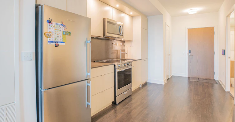 834-20 Inn ON The Park Drive, Toronto, ON, M3C 0P8 - 3