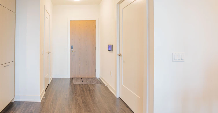 834-20 Inn ON The Park Drive, Toronto, ON, M3C 0P8 - 2