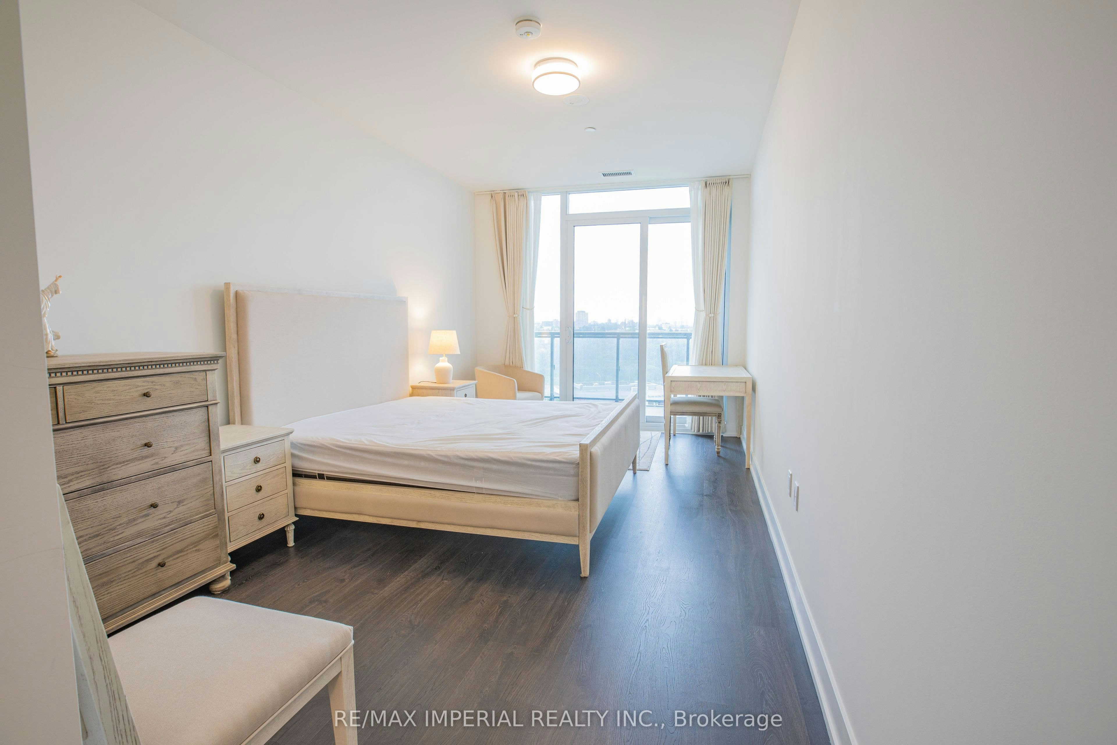 834-20 Inn ON The Park Drive, Toronto, ON, M3C 0P8 - 11