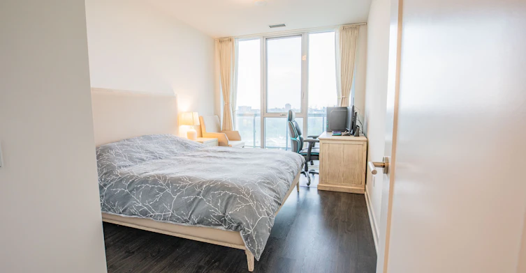 834-20 Inn ON The Park Drive, Toronto, ON, M3C 0P8 - 14