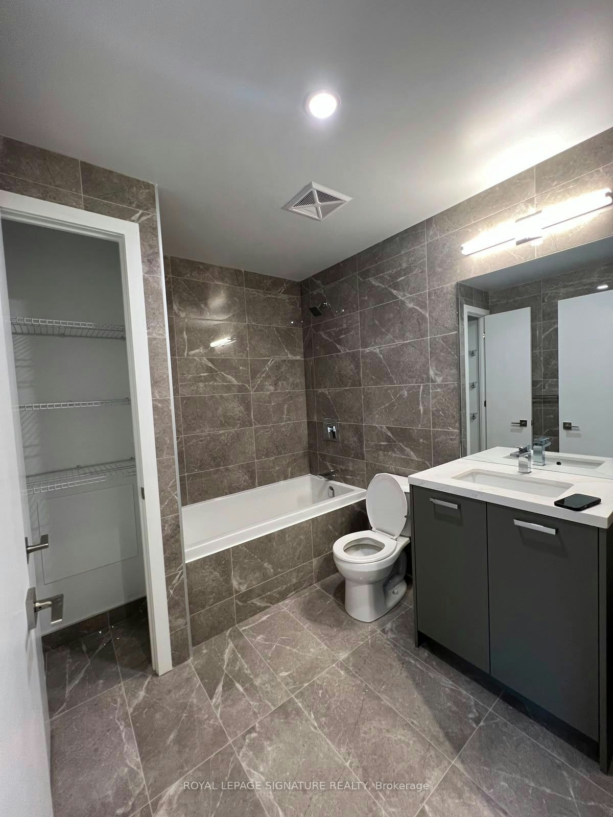 2508-284 King Street E, Toronto, ON, M5A 0K3 - 11